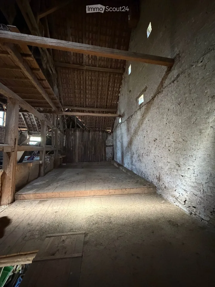 Autentica casa giurassiana con carattere e grande terreno e frutteto a Damvant – foto 28 di 30