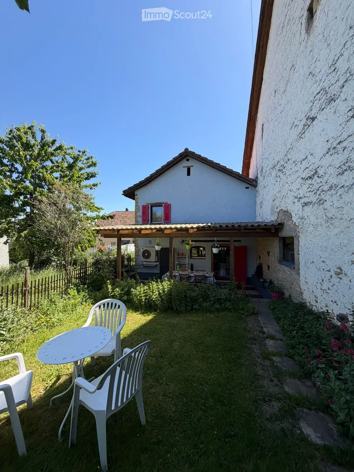 Autentica casa giurassiana con carattere e grande terreno e frutteto a Damvant – foto 21 di 30