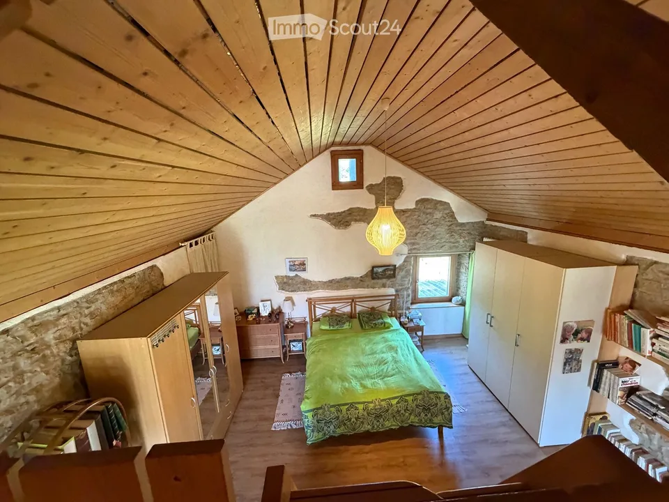 Autentica casa giurassiana con carattere e grande terreno e frutteto a Damvant – foto 13 di 30