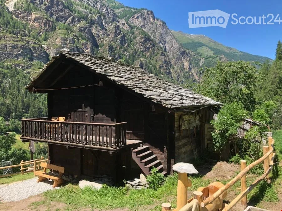 Chalet mit Charme möbliert zu vermieten - Bergflair & Natur pur aber Achtung.... :-)