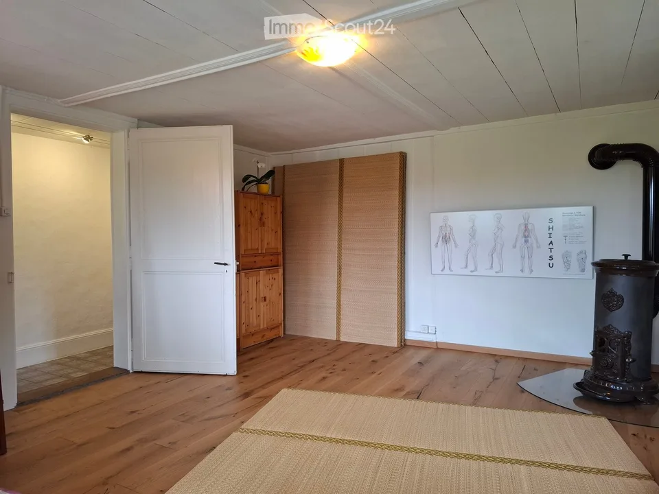 Einfamilienhaus in Maracon mit 2 Apartments (3p. 1/2 und 4p. 1/2) Modulierbar – Foto 8 von 10