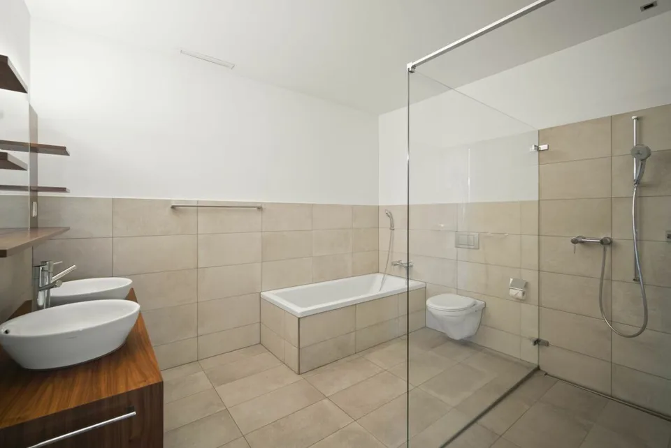 TERRASSENWOHNUNG MIT TRAUMHAFTER AUSSICHT – Foto 8 von 11