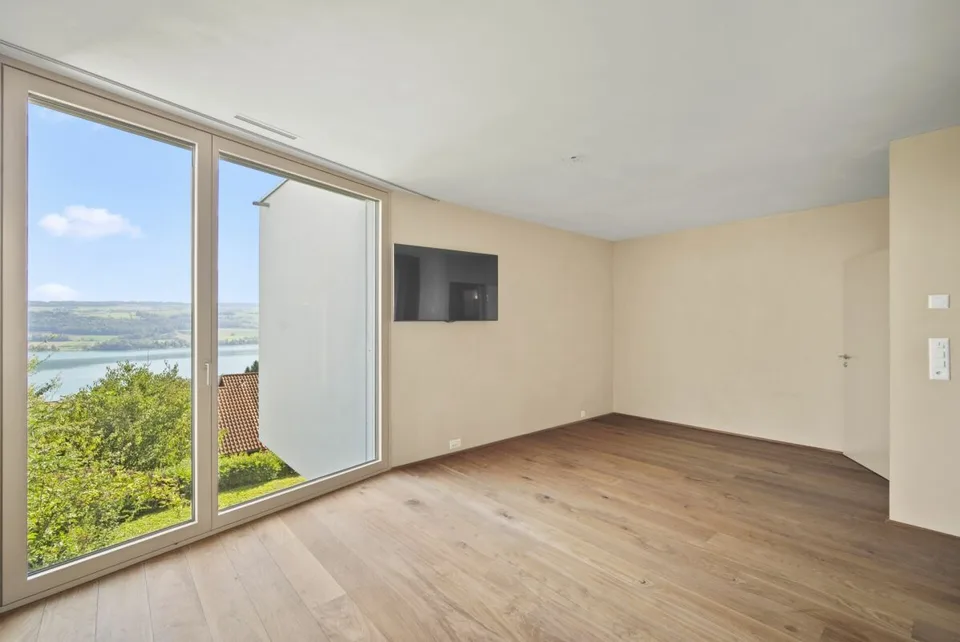TERRASSENWOHNUNG MIT TRAUMHAFTER AUSSICHT – Foto 5 von 11