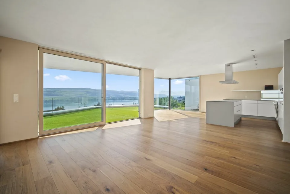 TERRASSENWOHNUNG MIT TRAUMHAFTER AUSSICHT – Foto 3 von 11