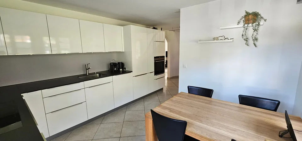 Casa unifamiliare di 6,5 locali con 700m2 di dintorni