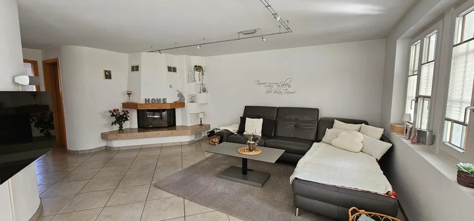 Casa unifamiliare di 6,5 locali con 700m2 di dintorni