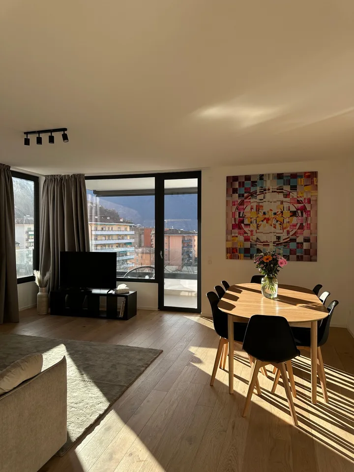 Elegante appartamento 5.5 locali a Viganello con balcone – foto 2 di 23