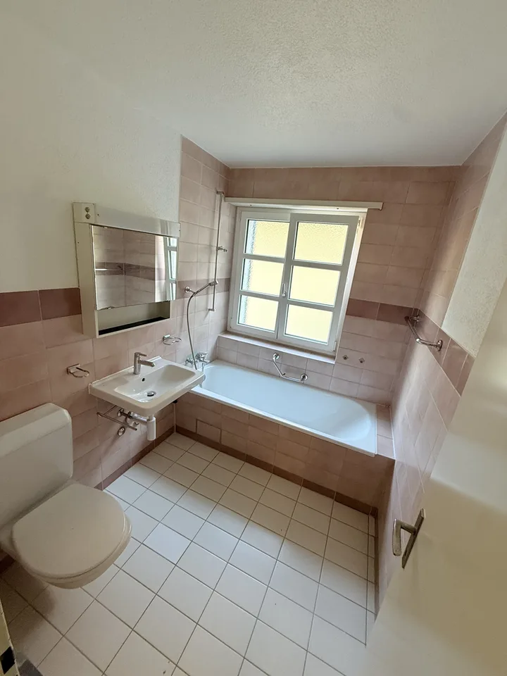 Beautiful 4-room apartment in the town of Laufen