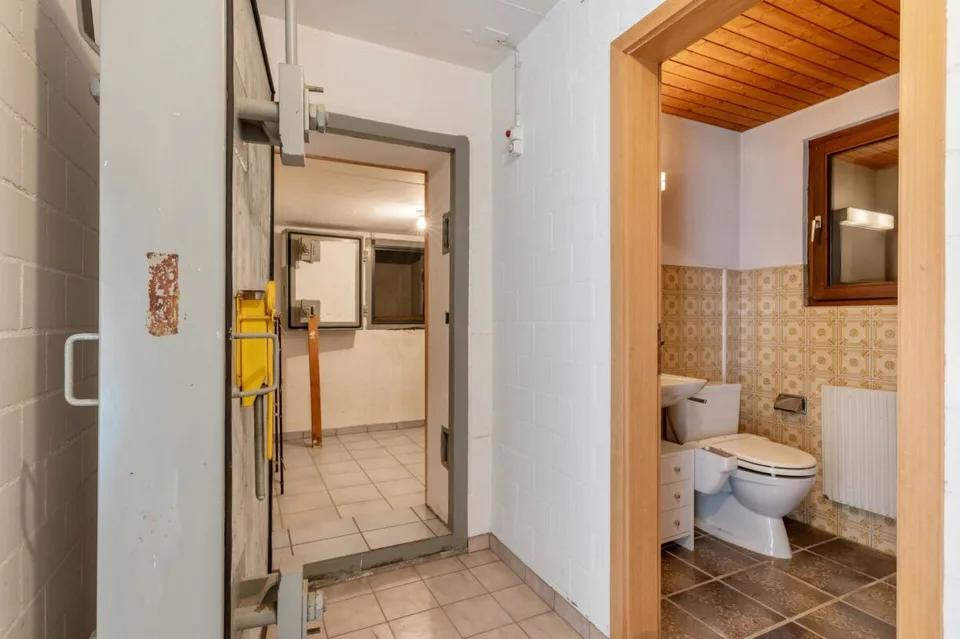 Freistehendes 5.5-Zimmer-Einfamilienhaus mit grossem Garten an privilegierter Wohnlage – Foto 14 von 19
