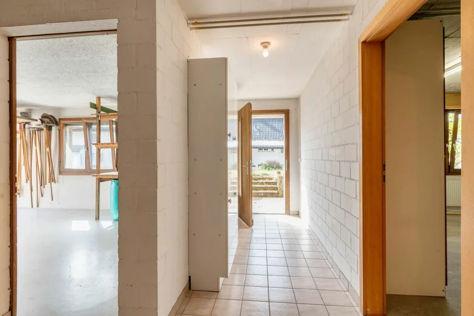 Freistehendes 5.5-Zimmer-Einfamilienhaus mit grossem Garten an privilegierter Wohnlage – Foto 11 von 19