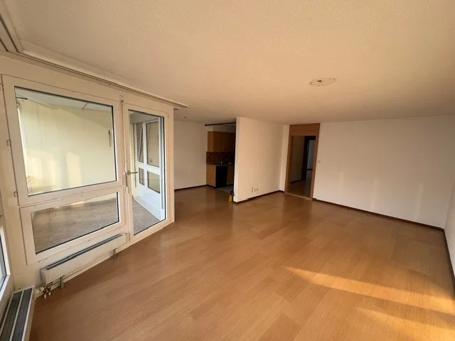 Charming 3.5-room apartment with balcony and beautiful view in Thun – photo 3 of 7