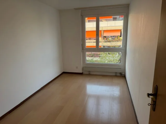 Charming 3.5-room apartment with balcony and beautiful view in Thun – photo 5 of 7