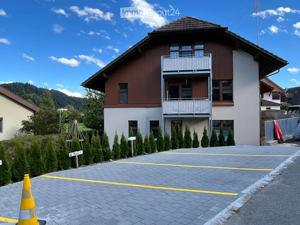 Appartamento di 3 locali luminoso con balcone a Schüpbach