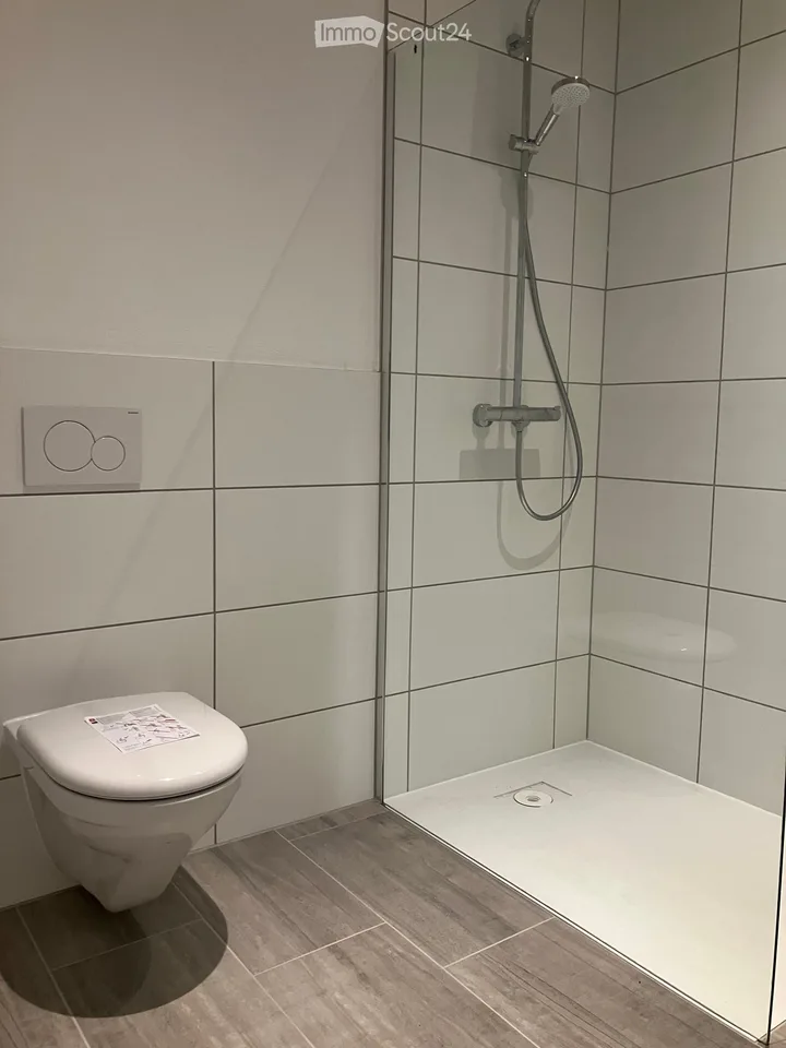 Appartamento di 3 locali luminoso con balcone a Schüpbach