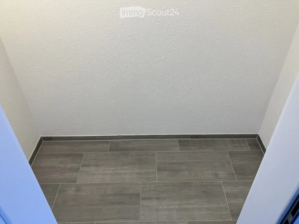 Appartamento di 3 locali luminoso con balcone a Schüpbach