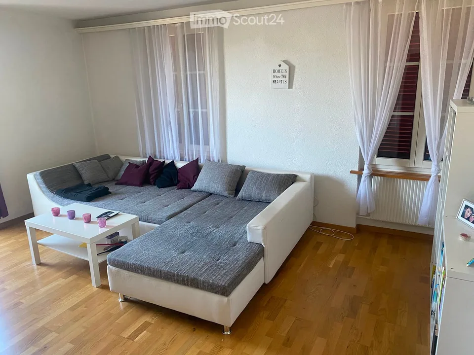 Charmante 3-Zimmer-Wohnung in Leuzigen – sofort verfügbar!
