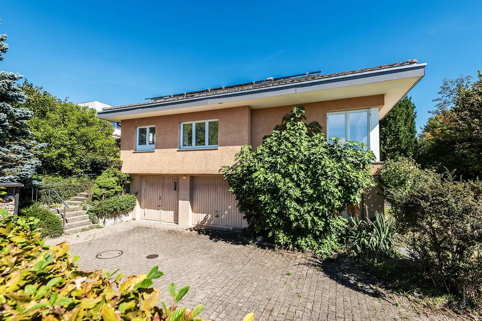 Un giardino per arrivare, un bungalow per vivere. – foto 2 di 15