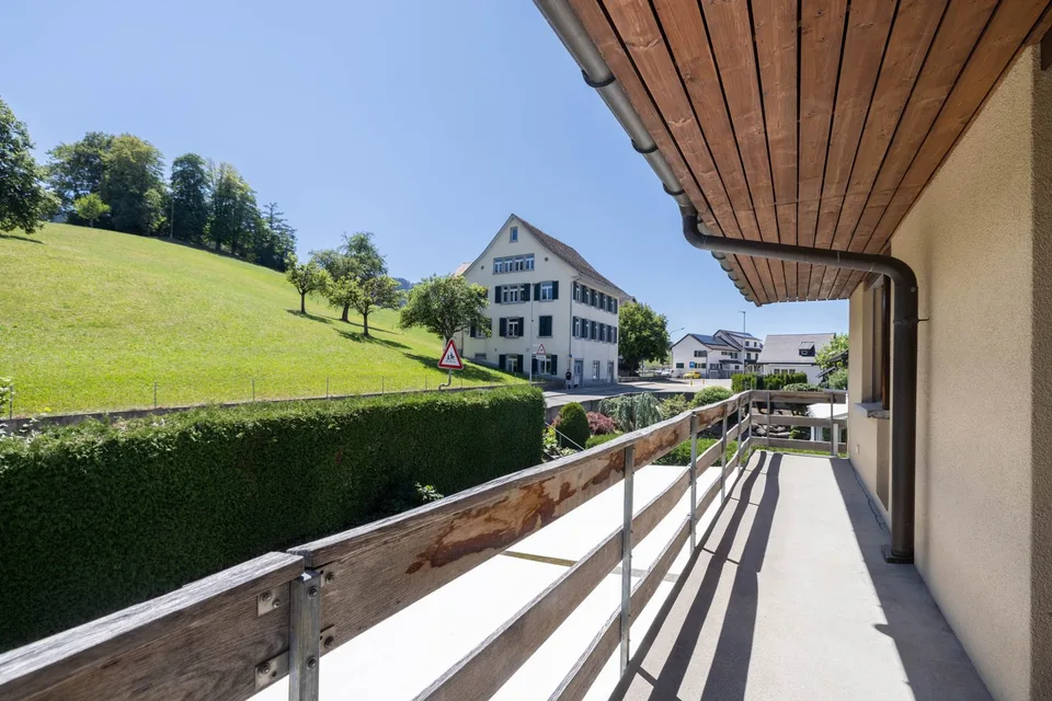 Familienparadies mit grosszügigem Garten – Foto 2 von 11