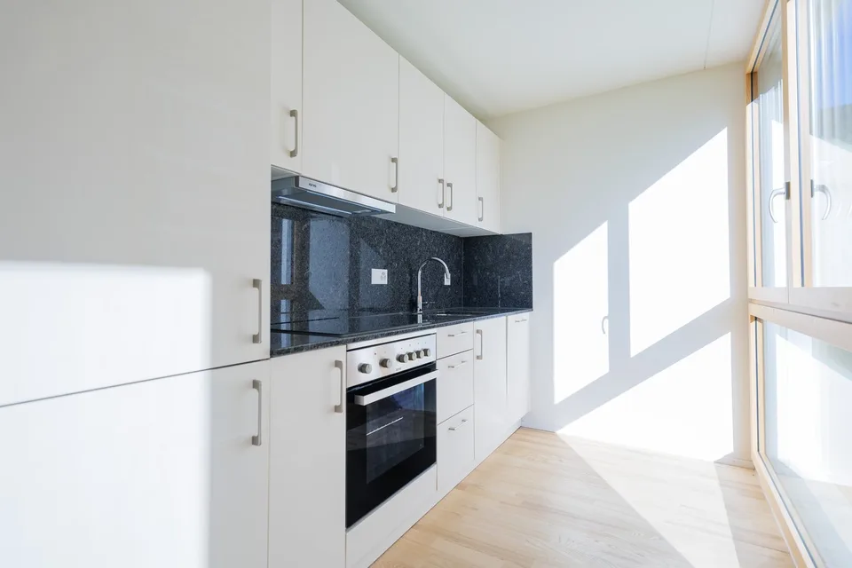 Appartamento luminoso di 1,5 locali a Grenchen – quieto, moderno e disponibile immediatamente – foto 4 di 10