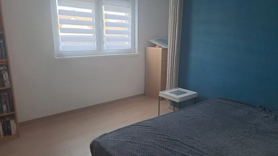 Schönes Einfamilienhaus mit Pool – Foto 17 von 18