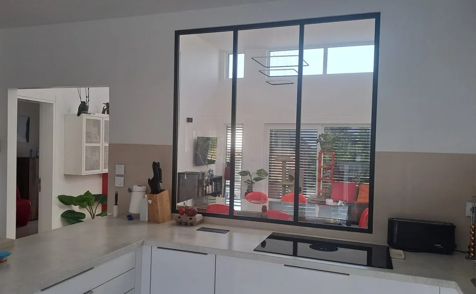 Schönes Einfamilienhaus mit Pool – Foto 8 von 18