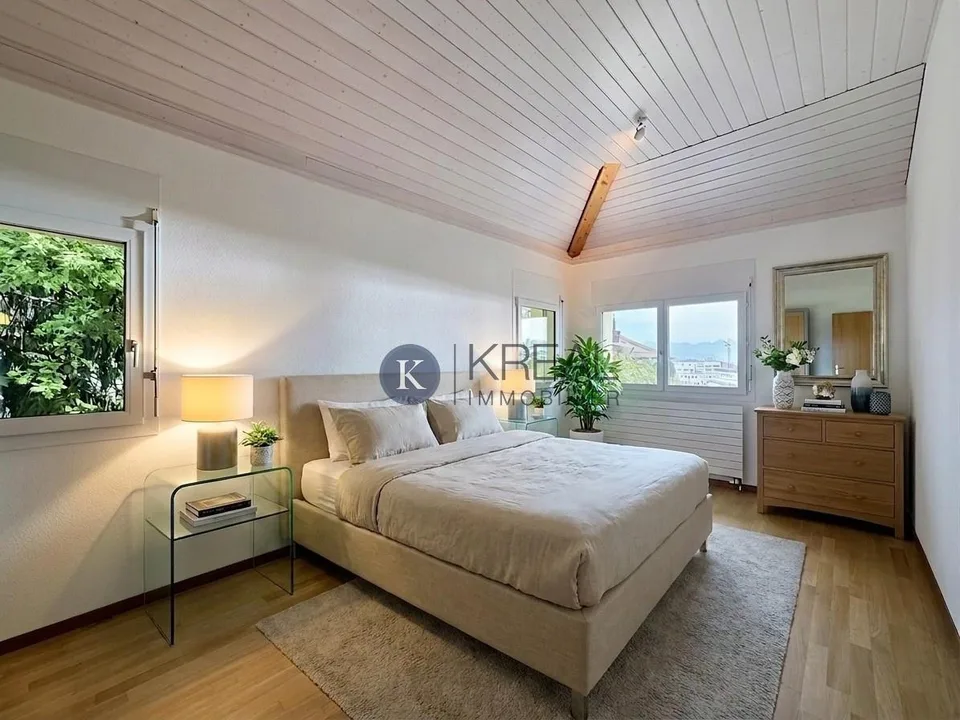 Moderne 4.5-Zimmer-Villa, hell und perfekt gepflegt – Foto 4 von 8