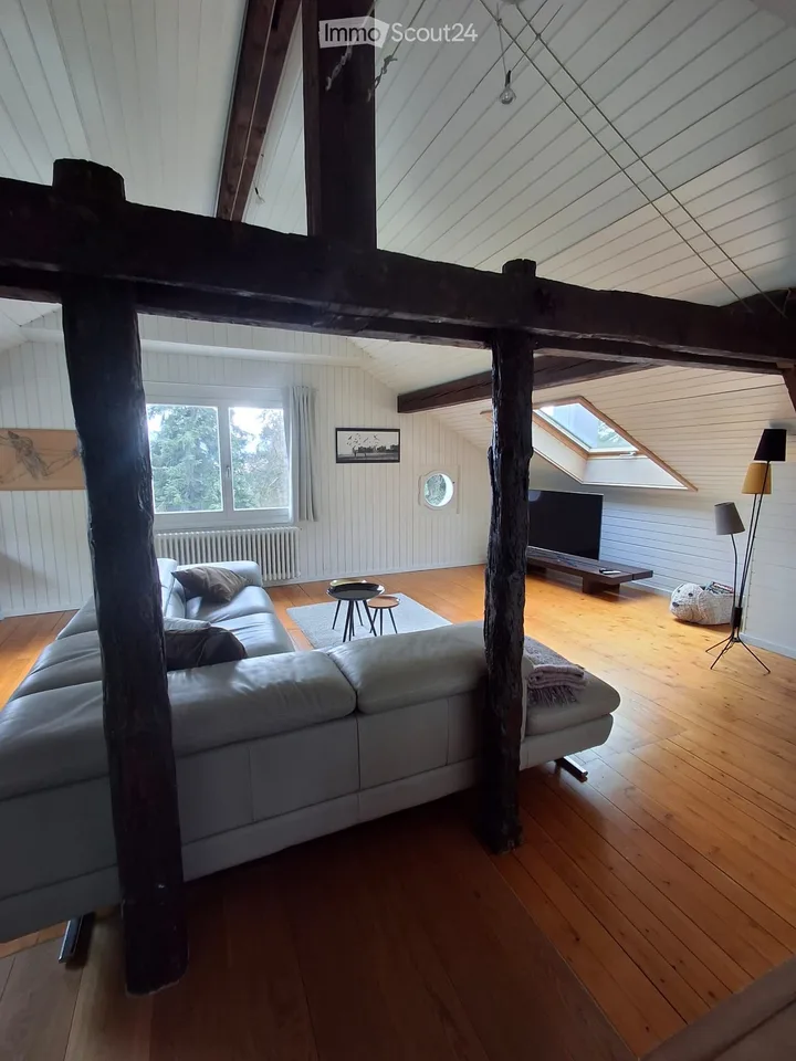 Charming furnished 4.5-room apartment in Buchillon, duplex, with breathtaking views of the lake