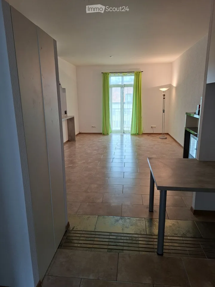 Wohnung 3.5 Zimmer zentrale und originale Lage – Foto 4 von 5