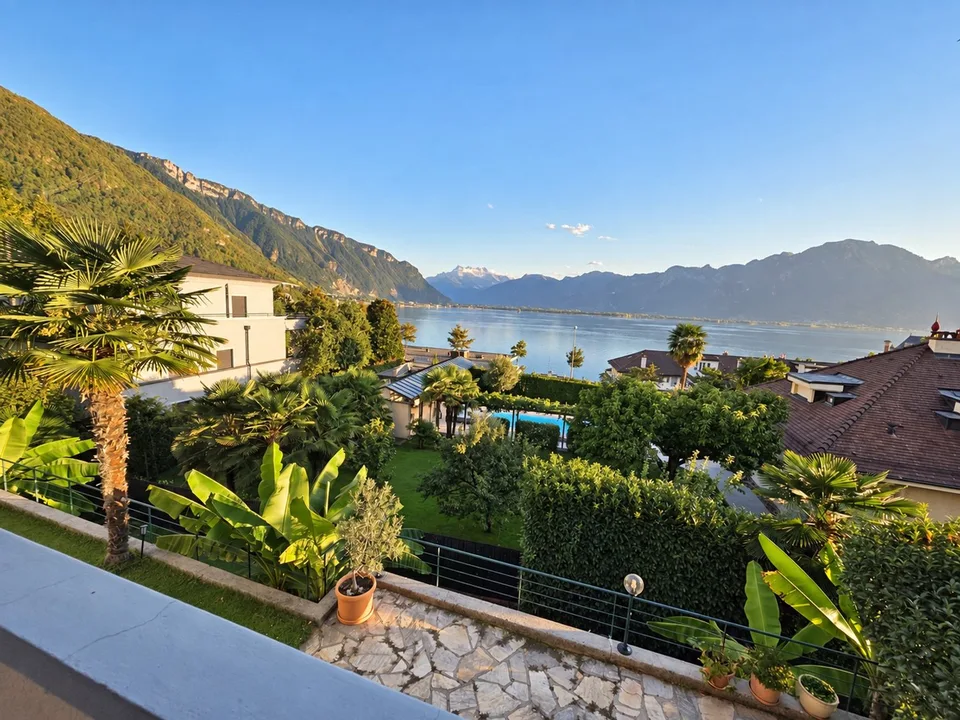 Außergewöhnliche Aussicht - Prächtige 3.5-Zimmer-Wohnung in der Nähe des Zentrums von Montreux – Foto 2 von 9