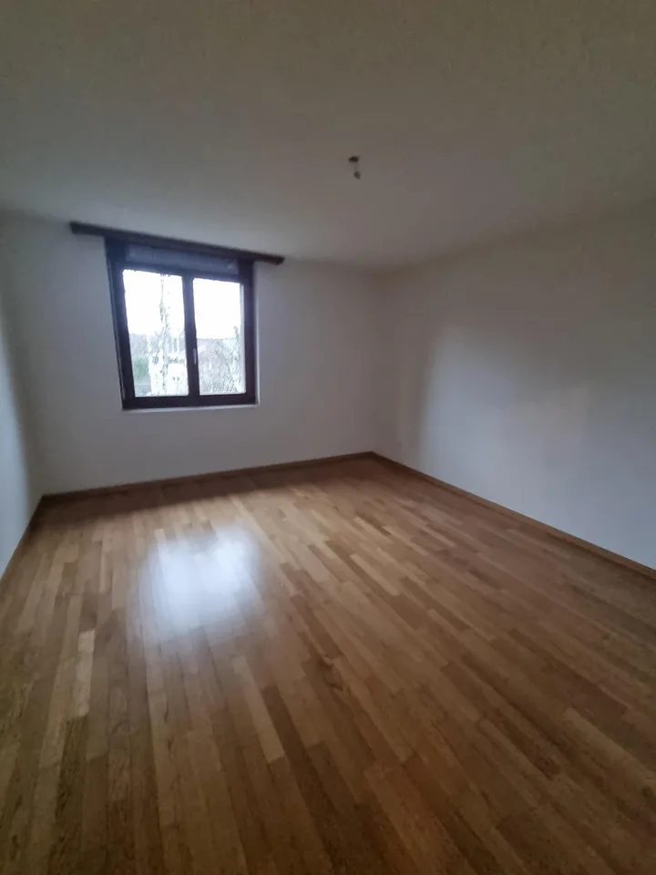 1 Month Free Rent - 5.5 Rooms on the 2nd Floor in Eiken – photo 10 of 12