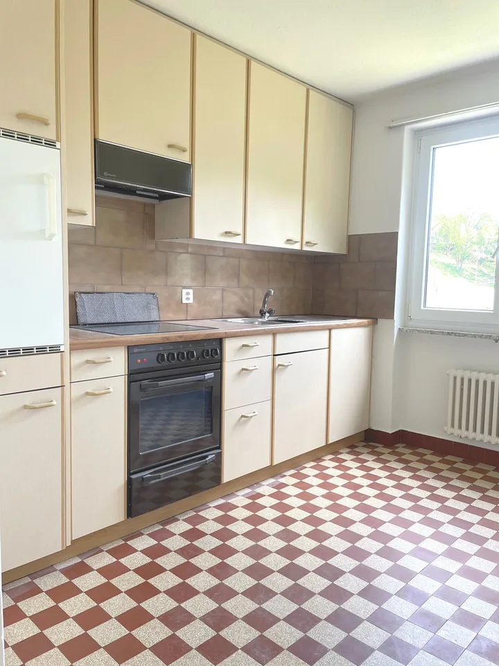 Wohnung in grüner Umgebung mit Balkon – Foto 2 von 10