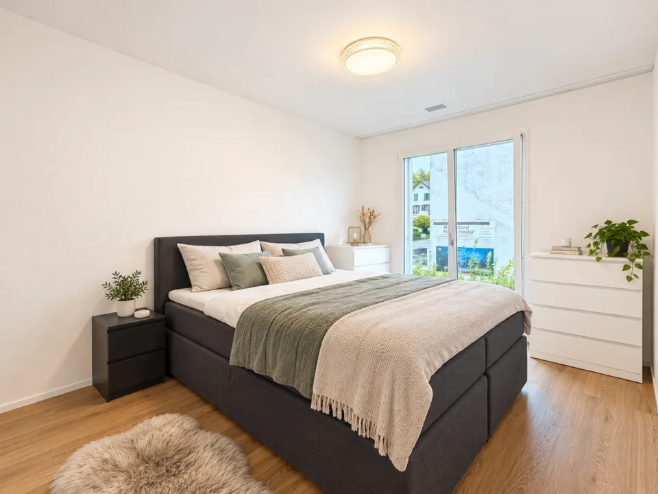 Grosszügige 2.5 Zimmer-Wohnung im Eigentumsstandard zu vermieten