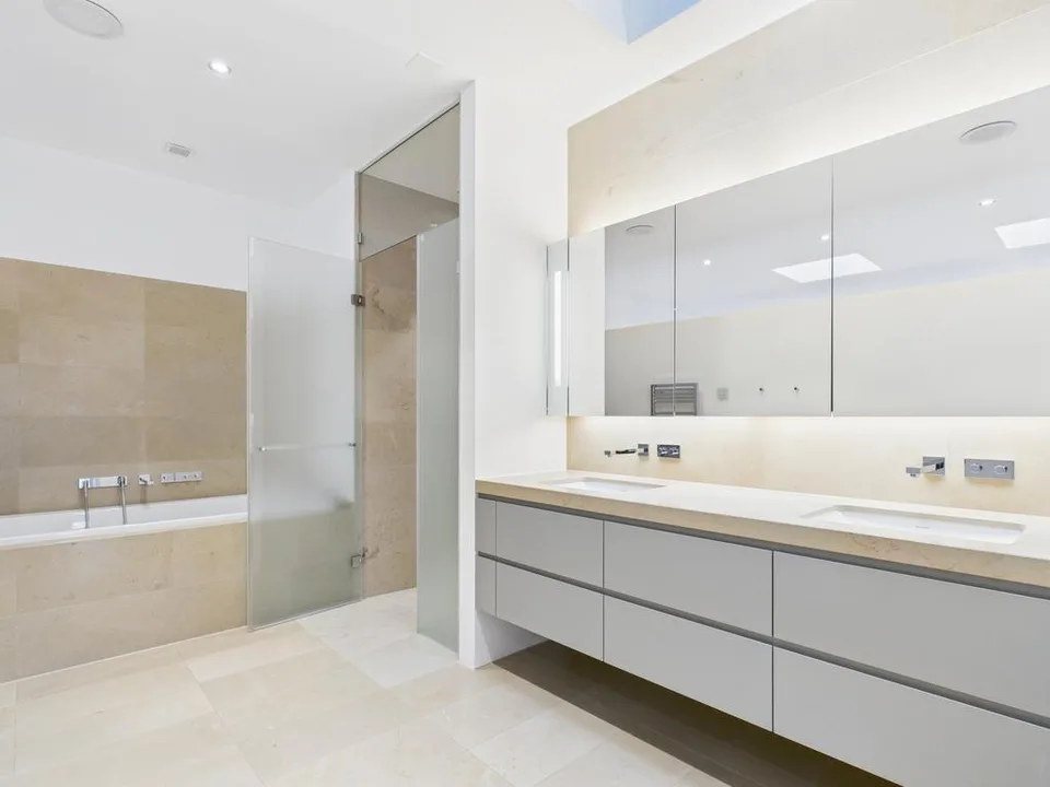 Maisonette loft moderno in posizione privilegiata a Zurigo-Altstetten – foto 10 di 12