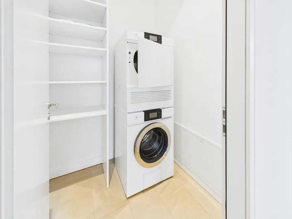 Maisonette loft moderno in posizione privilegiata a Zurigo-Altstetten – foto 11 di 12