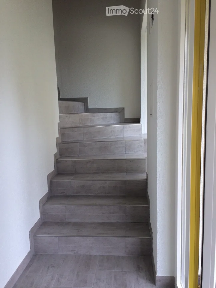 Appartement lumineux de 2,5 pièces à Travers – disponible 1 octobre 2027