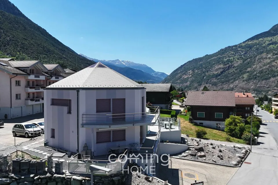 Aussergewöhnliches Einfamilienhaus in Brig Glis - architektonisch markant, sonnig gelegen und umfassend renoviert – Foto 20 von 30