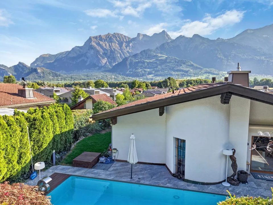 "Casa Bella" with great attention to detail, with heated pool and high-end equipment – photo 8 of 11