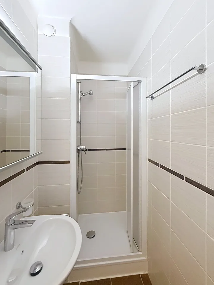 Appartamento carino con 3 camere da letto e piscina – foto 11 di 14