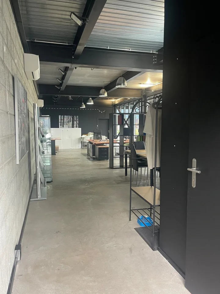 Verkaufsfläche von ca. 104 m2, ebenerdig mit großer Vitrine – Foto 8 von 8