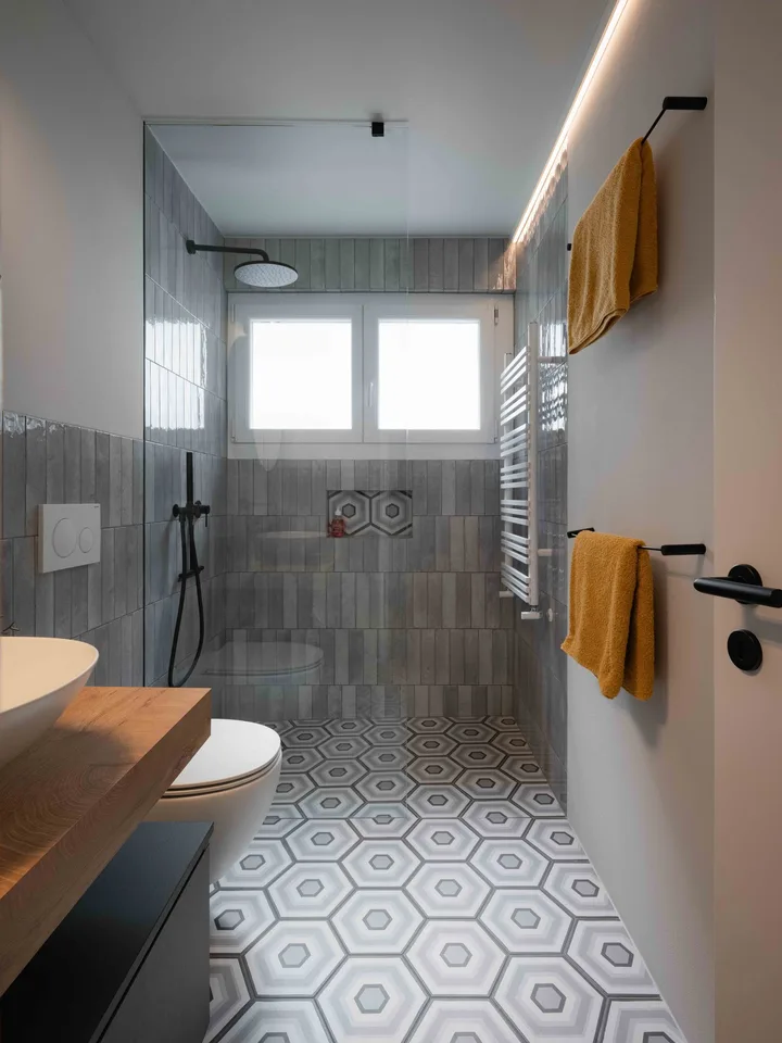 Appartement de 4 pièces élégamment rénové à Davos Platz – meublé et situé au calme