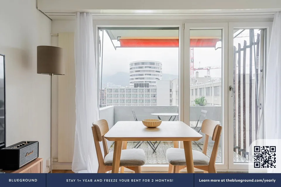 Appartement meublé élégant à Zürich avec vue sur la ville – photo 6 sur 13