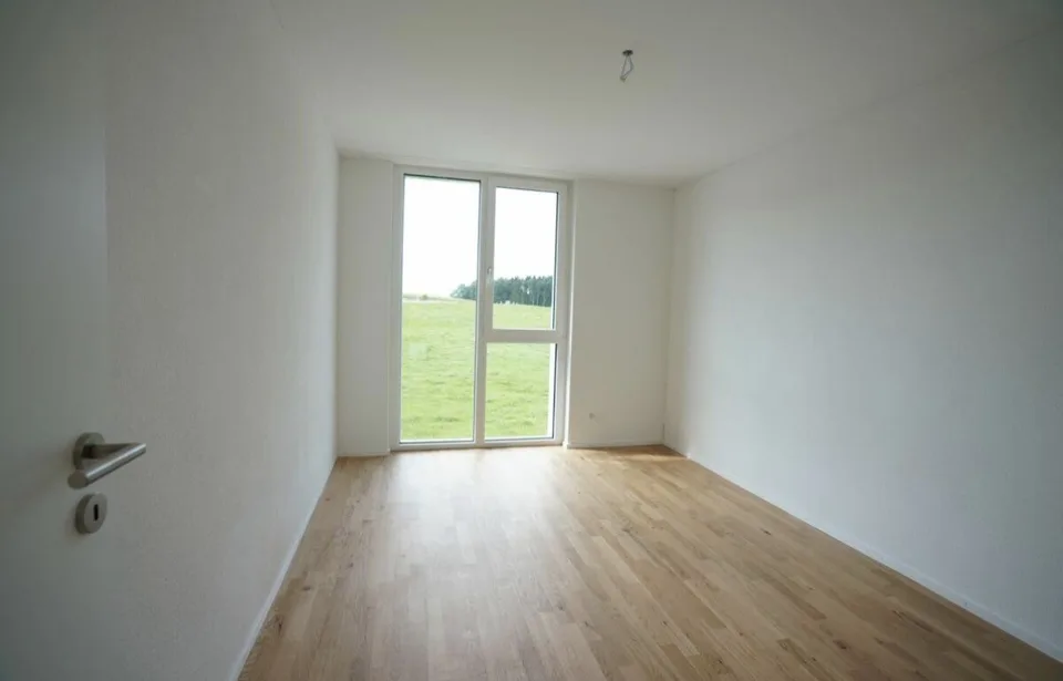 Appartement moderne 4.5 pièces avec 113 m², balcon & 2 salles de bains, sous-locataire à partir du 01.11.2026