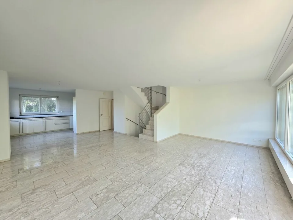 Your new family happiness, spacious 5.5 room corner house with private garden! – photo 28 of 37
