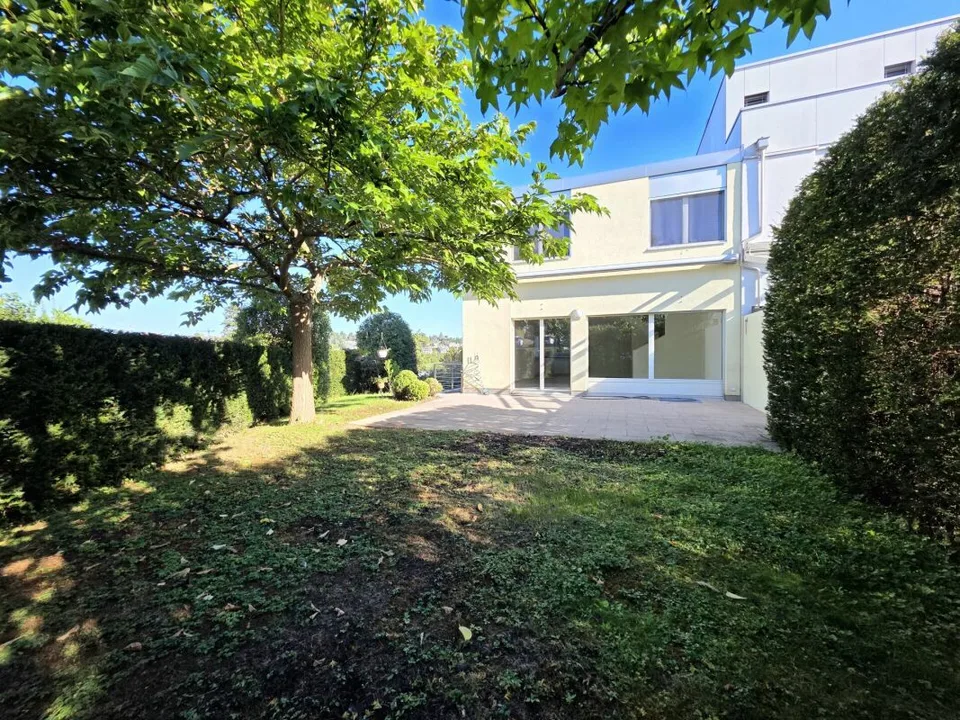 Your new family happiness, spacious 5.5 room corner house with private garden! – photo 23 of 37
