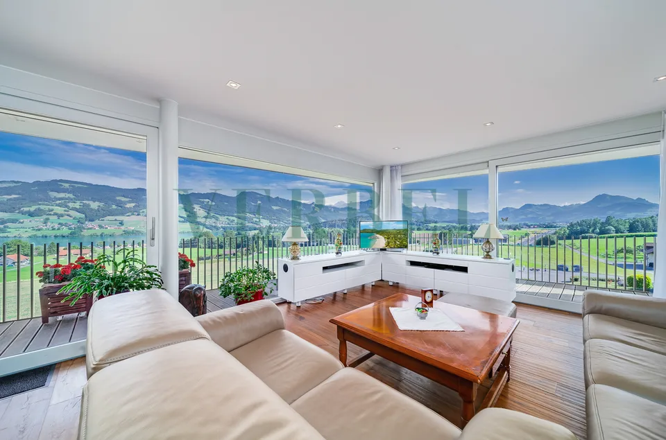Duplex en attique avec vue exceptionnelle sur lac et montagnes – photo 14 sur 39