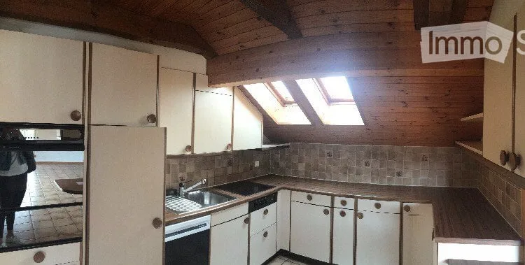 Großes Dachgeschoß-Apartment zur Miete - 3.5 Zimmer in Biel – Foto 4 von 5
