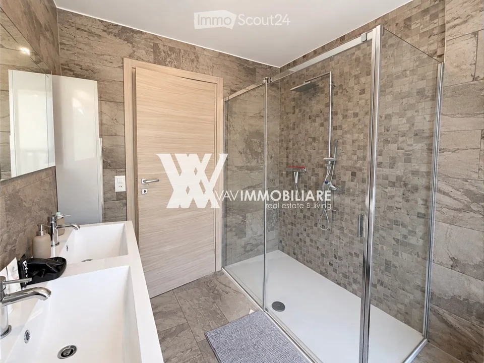 SOMAZZO: GROßES APARTMENT IN GRÜNER UMGEBUNG – Foto 12 von 13