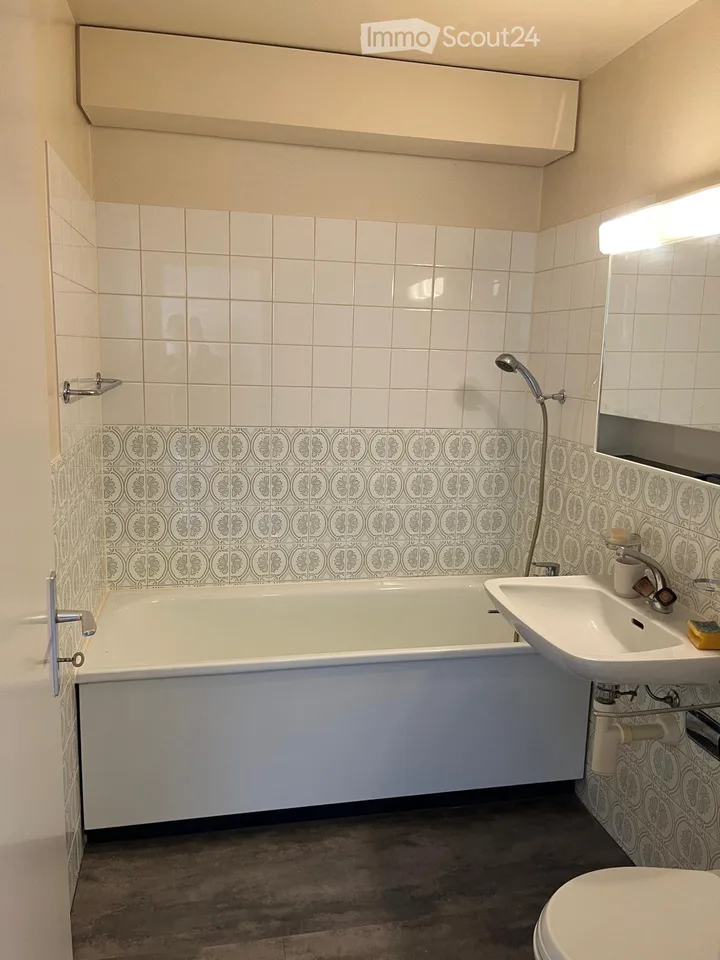 Wohnung zur Miete Dringend – Foto 2 von 2