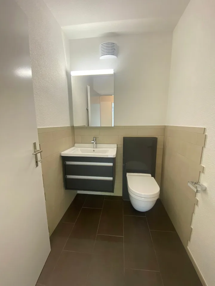 Renovated apartment in a green environment – photo 5 of 11