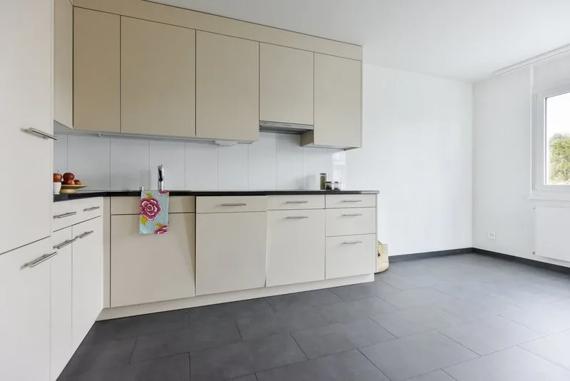 Appartement magnifique avec deux balcons – photo 3 sur 6